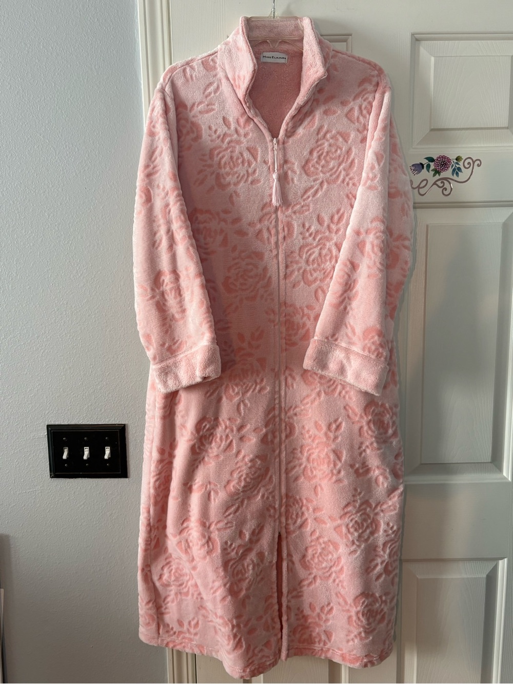 Miss Elaine Cozy Comfy Pink Floral Fleece Zip-Front Robe Size M